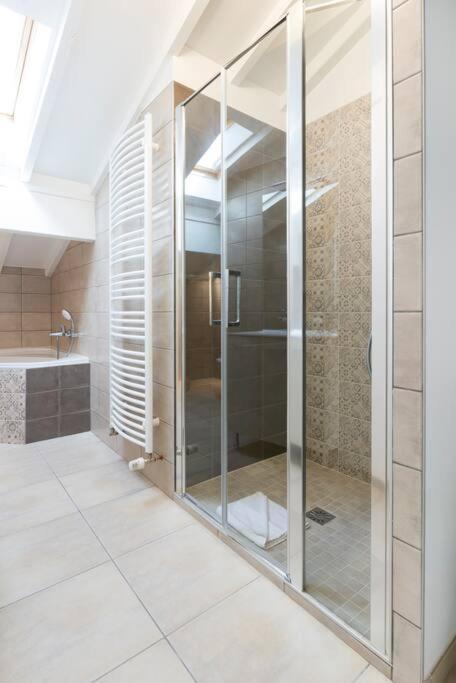 Apartament Le Familial De Charles III Nancy Zewnętrze zdjęcie